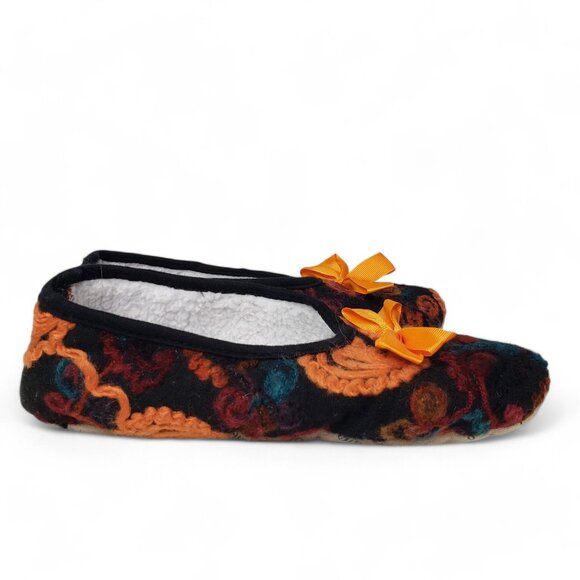 Snoozies Cozy Little Foot Coverings Women's Embroidered Yarn Pattern Furry M - Picture 6 of 9